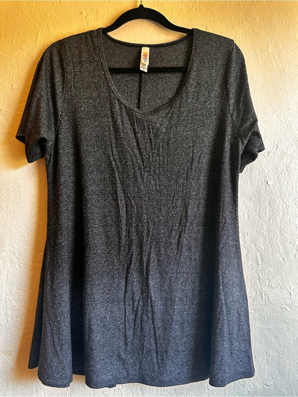 LuLaRoe- Perfect Tee - Charcoal - small